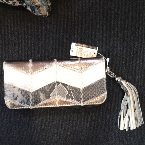 NWT New York & Company Fsux Snakeskin Patchwork Wallet w/Tassel-One Size - Picture 2 of 10
